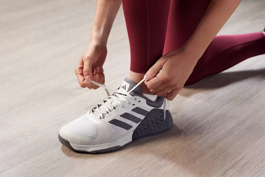 adidas 全新dropset 2 trainer訓練鞋，採用不同密度的eva中底，助於在負重訓練時穩定性又兼具穿著舒適度。官方提供