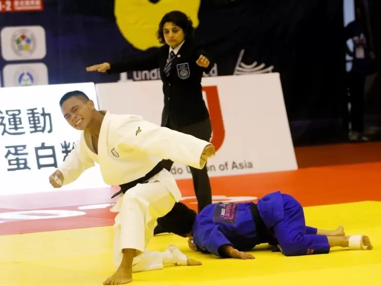 林敬翔在黃金加時賽戰勝韓國選手，發出怒吼。姚瑞宸攝