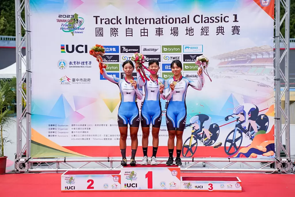 女子青年組團隊競速賽由臺中市隊勇奪金牌。台中市運動局提供