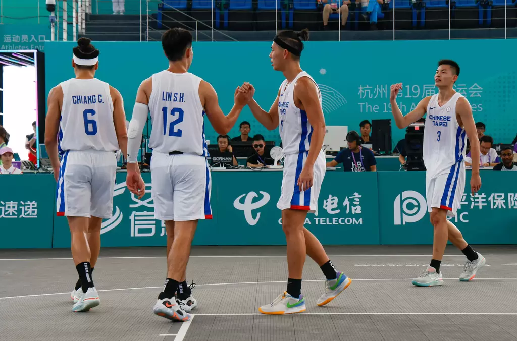 中華男籃擊敗中國。奧會提供