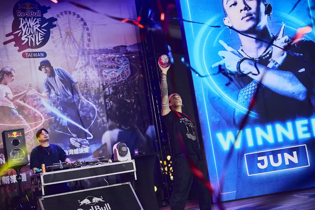 Jun陳俊將代表台灣參與Red Bull dance your style世界決賽，角逐最終決賽資格，讓世界看見台灣的嘻哈原力。Red Bull提供