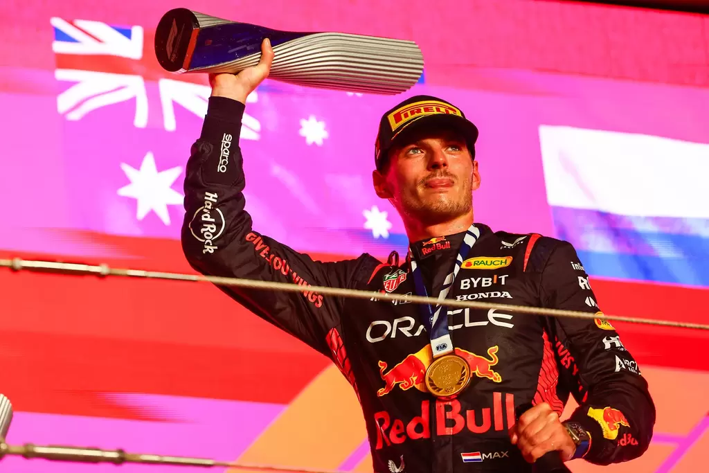 克服卡達站30多度高溫，Red Bull車隊Max Verstappen拿下個人本季第14場勝利再創高峰。Red Bull提供