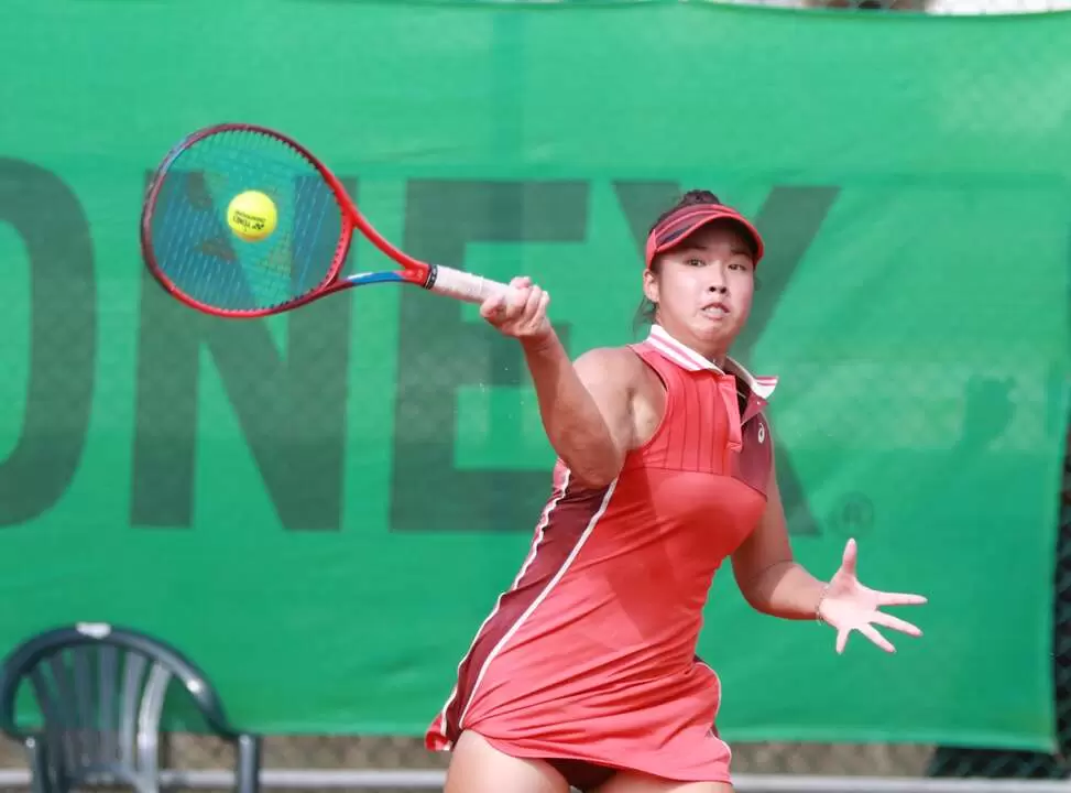 目前台灣女網單打一姊楊亞依，女團準決賽首點單打以兩個6-2勝李亞軒。四維體育推廣教育基金會 提供
