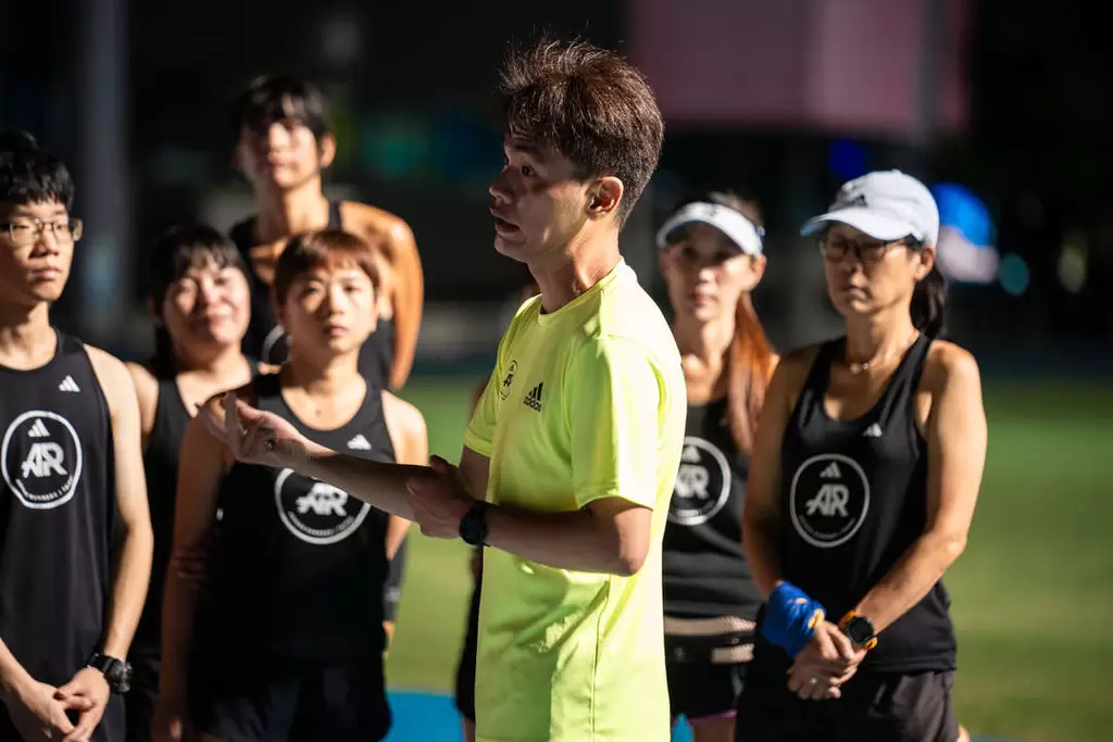 AR總教練鄭子健，強調讓每位跑者突破個人最佳。官方提供