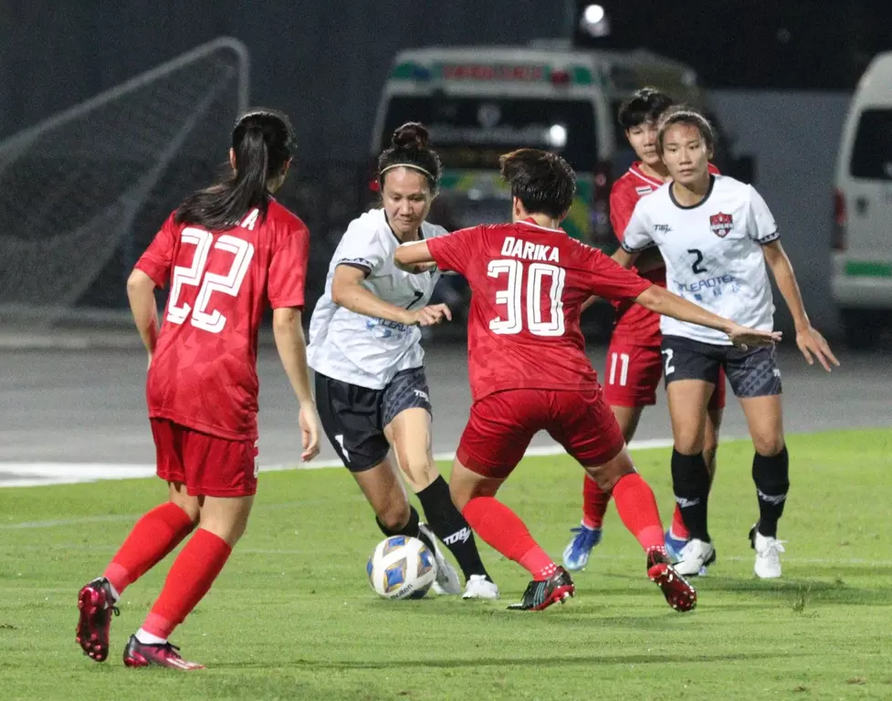 花蓮女足36歲隊長除雅惠以身作足照樣踢滿90分鐘。