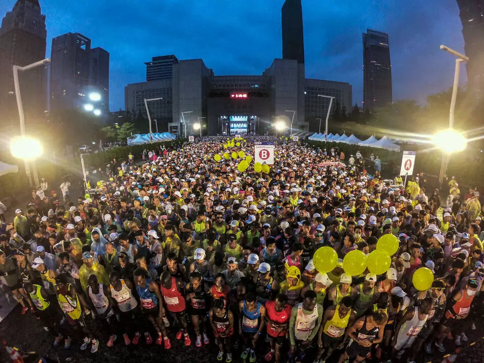 2023臺北馬拉松近3萬人起跑。路跑協會提供