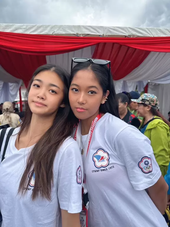 Jocelyn陳宥蓁（左）、Riona陳禹璇（右）以國手身份，同赴印尼米納哈薩出賽。STARFiSH PR 星予公關提供