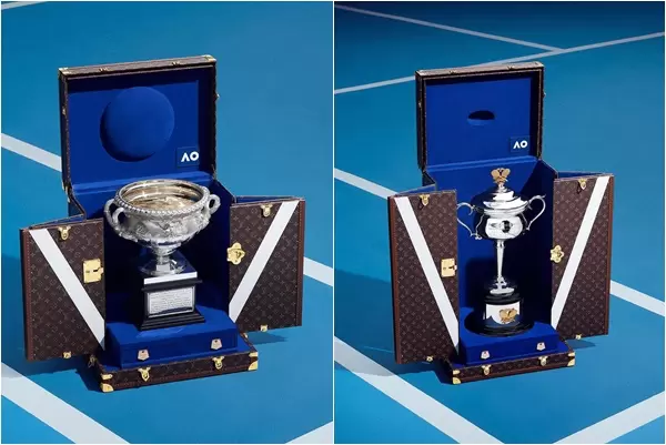 明年澳網男女單打冠軍獎盃有豪華的箱子。摘自澳網IG