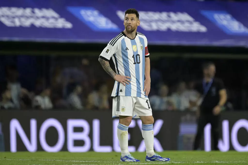 阿根廷足協有意讓10號球衣隨著梅西一同退役。法新社