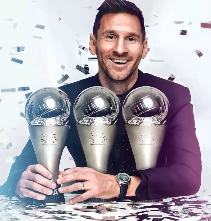 梅西第三度獲得國際足總年度最佳男子球員獎。摘自國際足總推特
