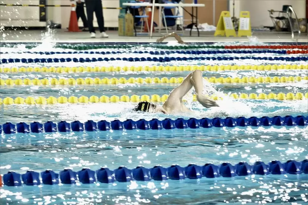 台中北區國運游泳館是全國唯一符合國際游泳聯合總會-Fina-規範的專用競賽場館。台中市運動局提供