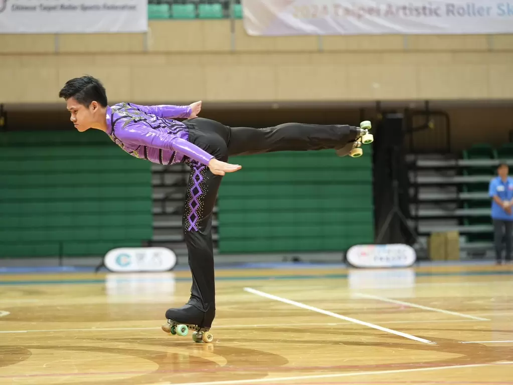 台南15歲小將任子元展現強大的潛力。中華民國滑輪溜冰協會提供