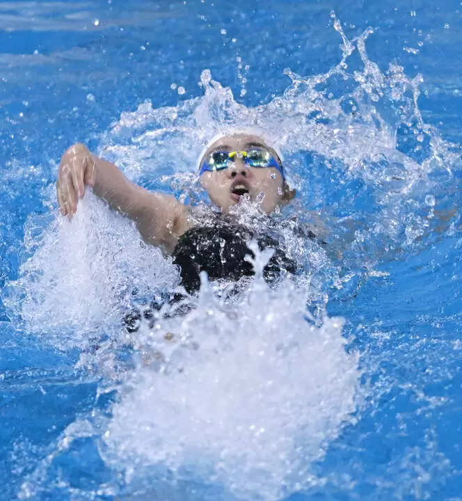 13歲國一生神童林芷妍100仰泳破全紀錄。臺北市政府教育局提供