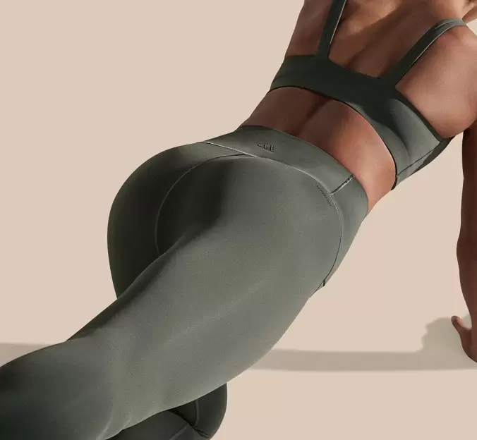 adidasallme系列親柔膚感運動裝束，宛如第二層肌膚般細膩貼合。官方提供