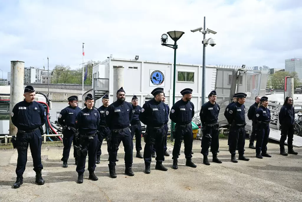 法國警方提升安全戒備。法新社
