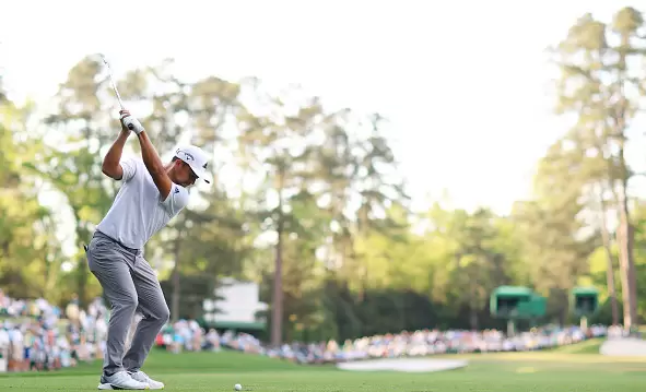 Xander Schauffele plays his shot from the 16th tee during the final round of the Masters at Augusta National Golf Club on April 11, 2021 in Augusta, Georgia. (Photo by Mike Ehrmann/Getty Images)