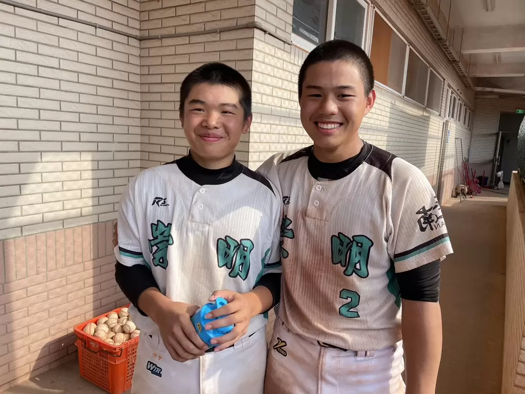 鄭傑宇（左）和鄭秉雄合組三、四棒。台灣世界少棒聯盟提供