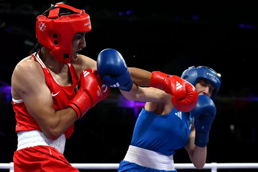 奧運拳擊》同受性別質疑的阿爾及利亞女將46秒獲勝　升高國際質疑外竟連美國前總統川普也來湊一腳