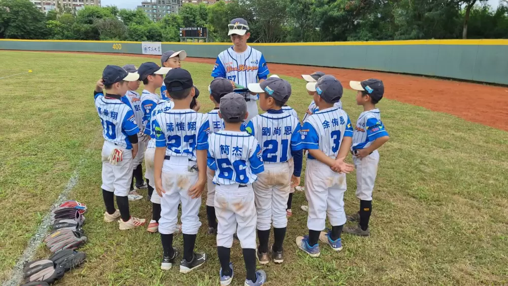 今年春季大賽冠軍好棒河馬隊，在秋季大賽第一天賽程連勝3場。姚瑞宸攝