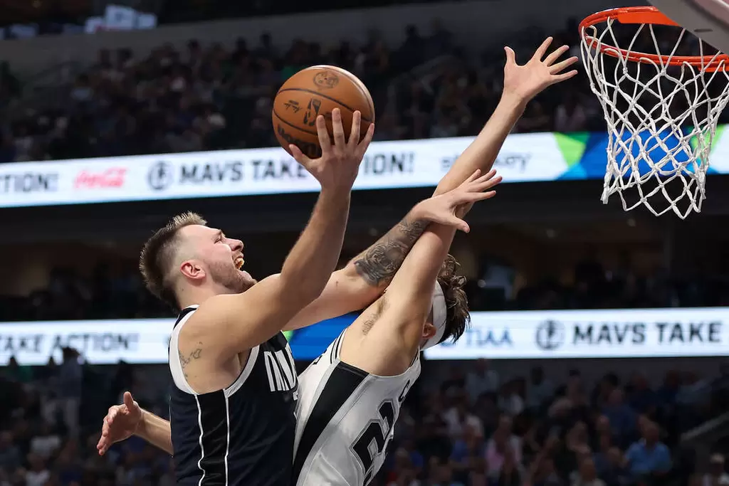 唐西奇（Luka Doncic）轟下28分、10籃板、8助攻的全能表現。法新社