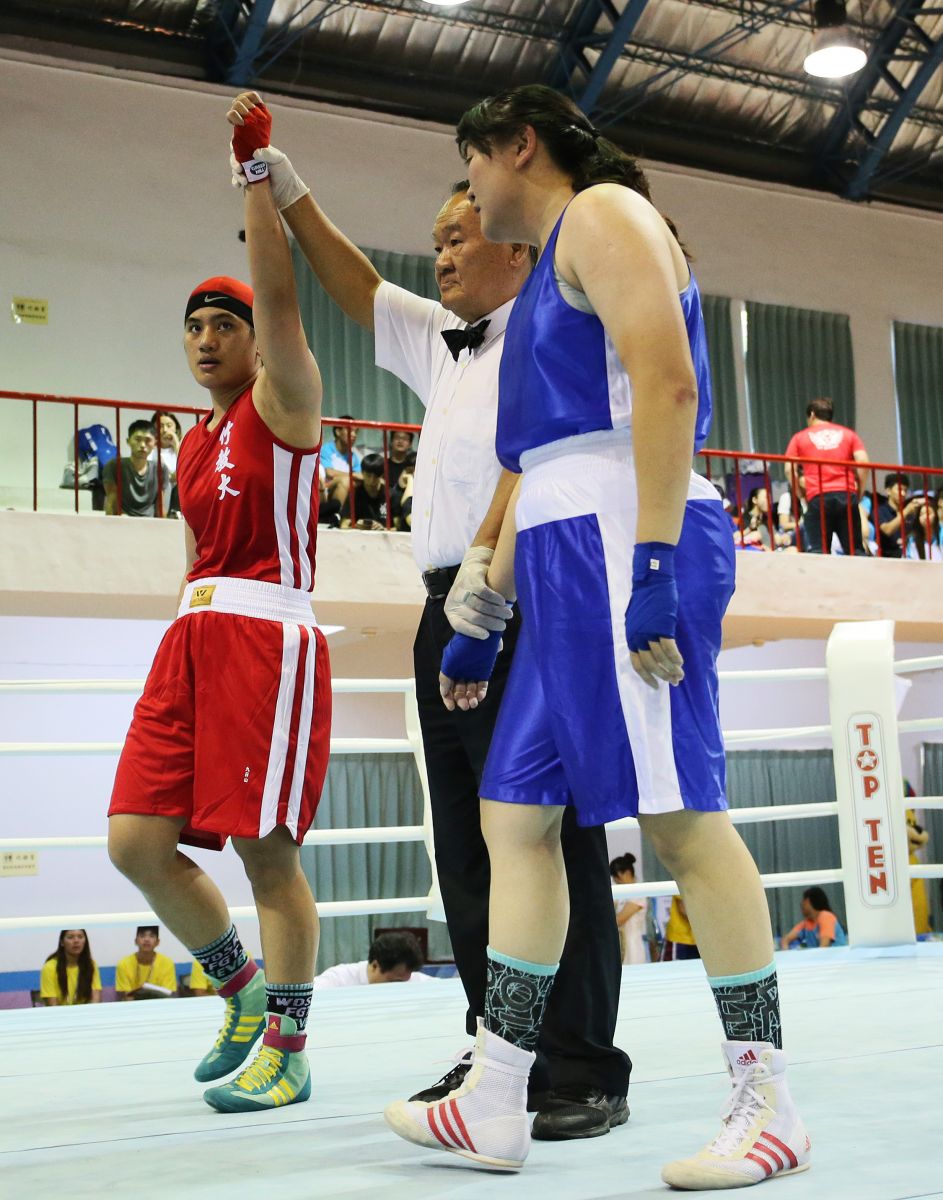陳念琴(左)成為台灣第一位進軍奧運的女拳手。(資料照，李天助攝)