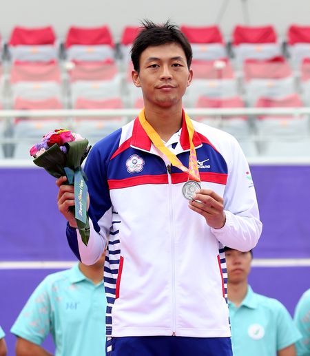 盧彥勳獲得本屆亞運網球男單銀牌。（李天助／攝）