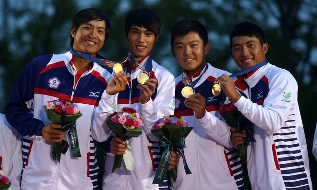 中華高爾夫隊獲得男子團賽金牌。（李天助／攝）