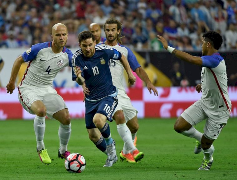梅西成阿根廷隊史進球王。(AFP)