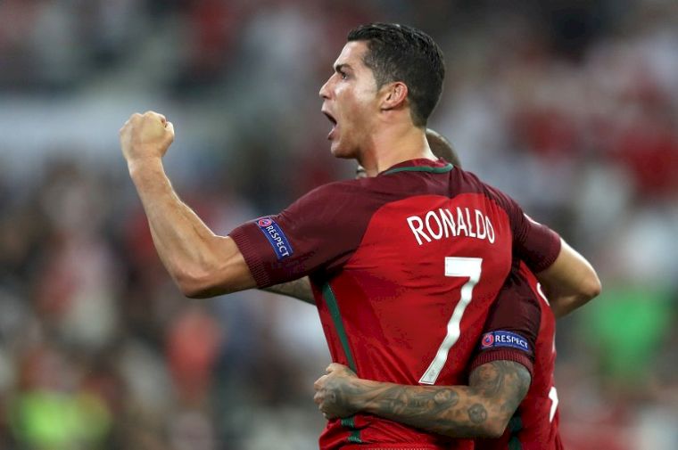 C羅三度帶領葡萄牙闖進四強。(AFP)