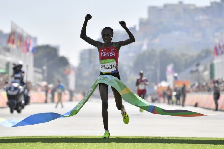 女子馬拉松由肯亞女將摘金，也是肯亞女將首奪奧運馬拉松金牌。法新社