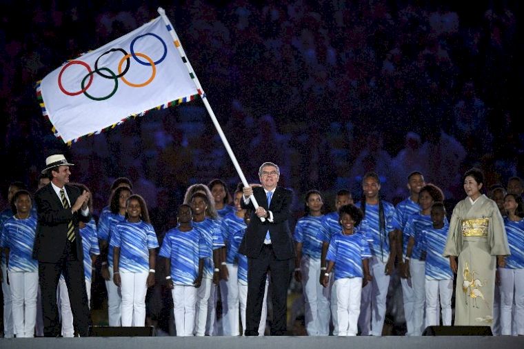 里約奧運閉幕，下屆奧運由日本東京接棒舉行。法新社