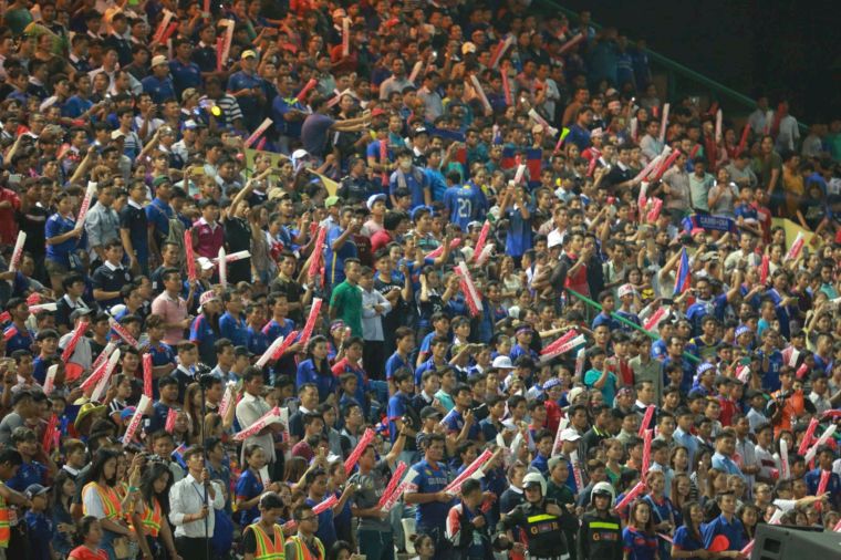 柬埔寨的爆滿球迷。中華民國足球協會提供