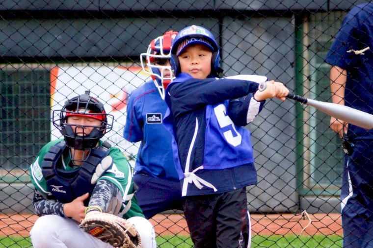 棒球小小兵全方位體驗營除了基本球賽進行，還有豐富多元的課程。