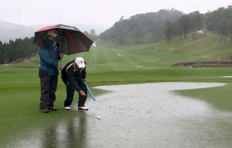 TLPGA公開賽因大雨持續不斷，球場部分果嶺積水，導致首回合宣布取消。圖/大會提供