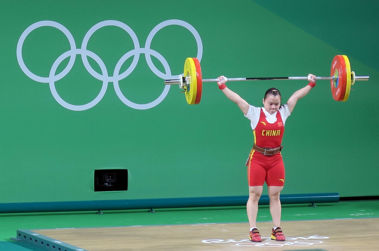 中國黎雅君抓舉締造奧運紀錄，但挺舉三次失敗。攝影/楊育欣