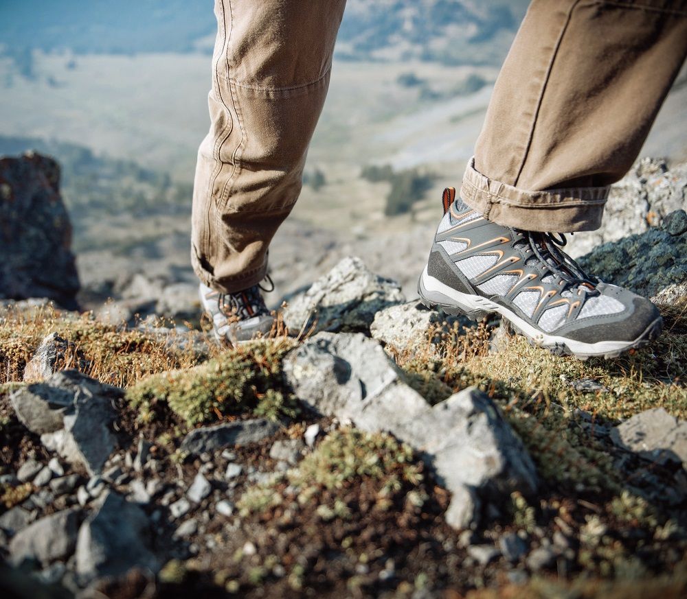 Oboz新推出Scapegoat高筒登山健行鞋。