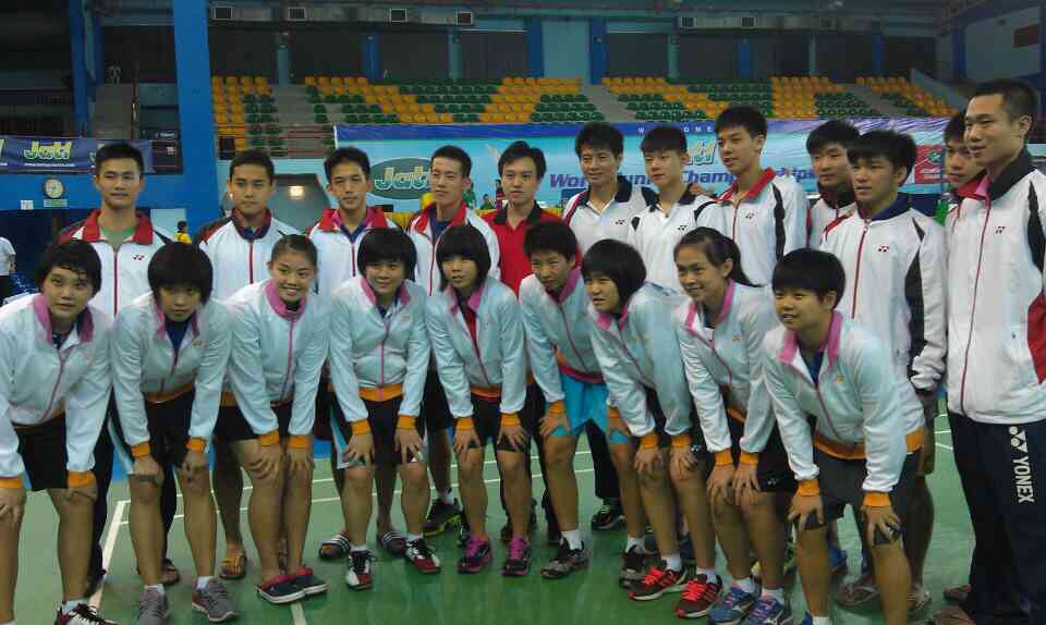 參加2014世界青少年羽球錦標賽的台灣羽隊合影（教練林峻永提供）