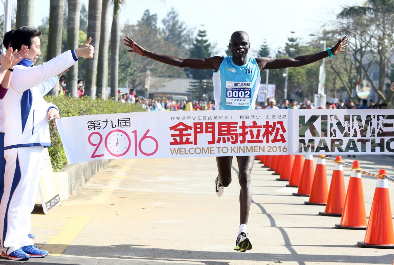 肯亞好手在金門馬拉松男、女全馬組金包銀。圖/中華民國路跑協會提供
